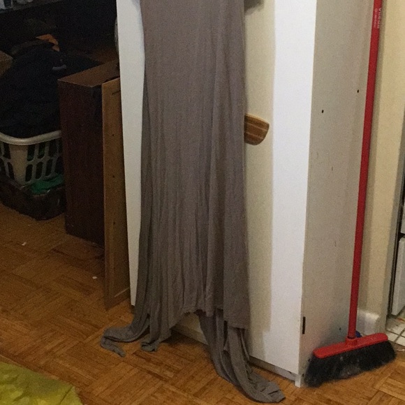 Handkerchief hem maxi dress 4 items for $20❤️ - Picture 2 of 3
